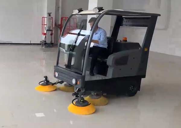 電動掃地車廠家哪家好？價格怎么樣